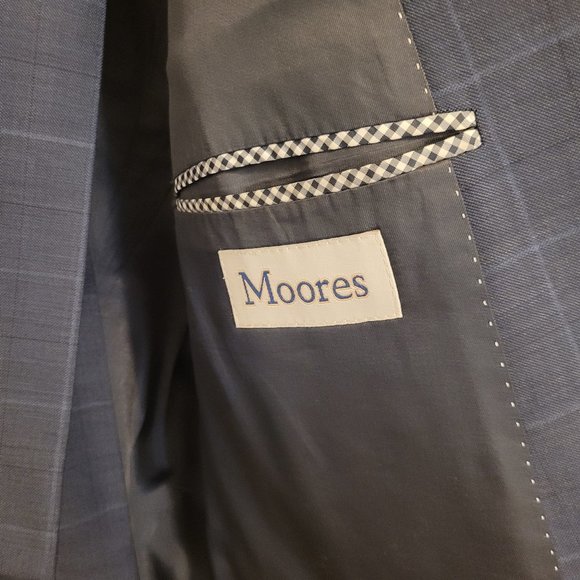 Tommy Hilfiger Suit - Picture 3 of 4